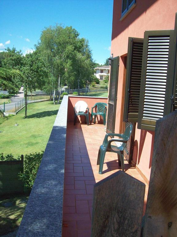 Relais Ca Nova Guest House Bogogno Ruang foto