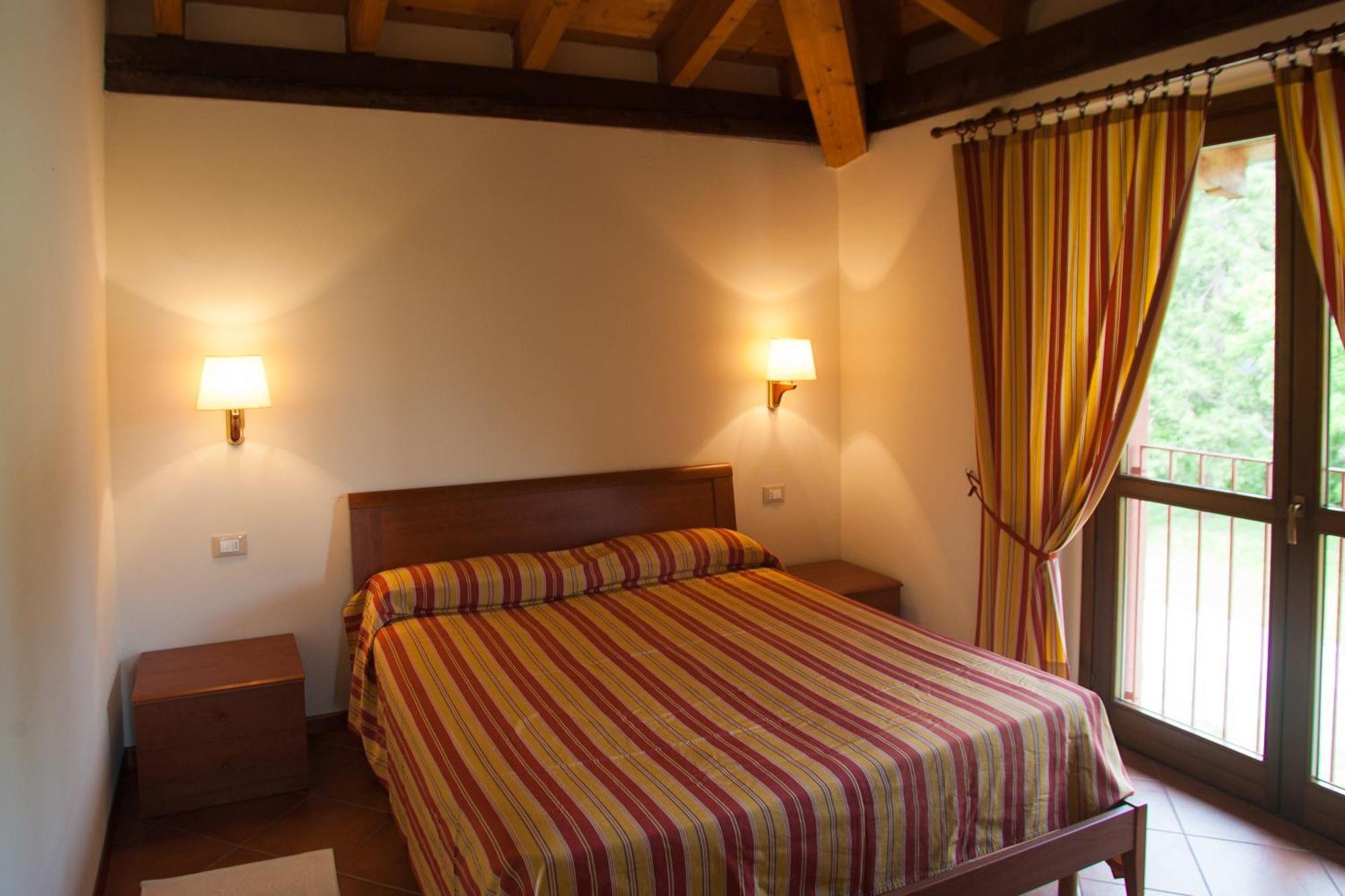Relais Ca Nova Guest House Bogogno Bagian luar foto