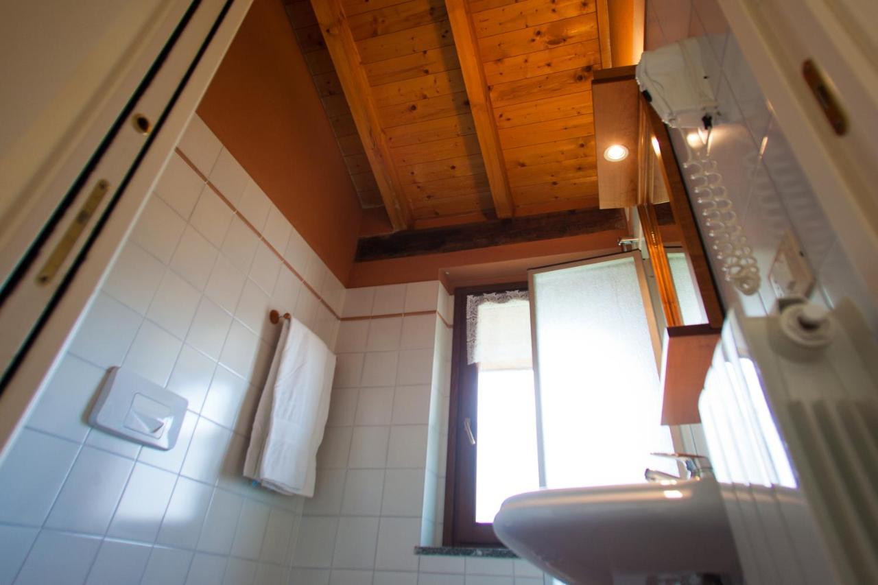 Relais Ca Nova Guest House Bogogno Bagian luar foto